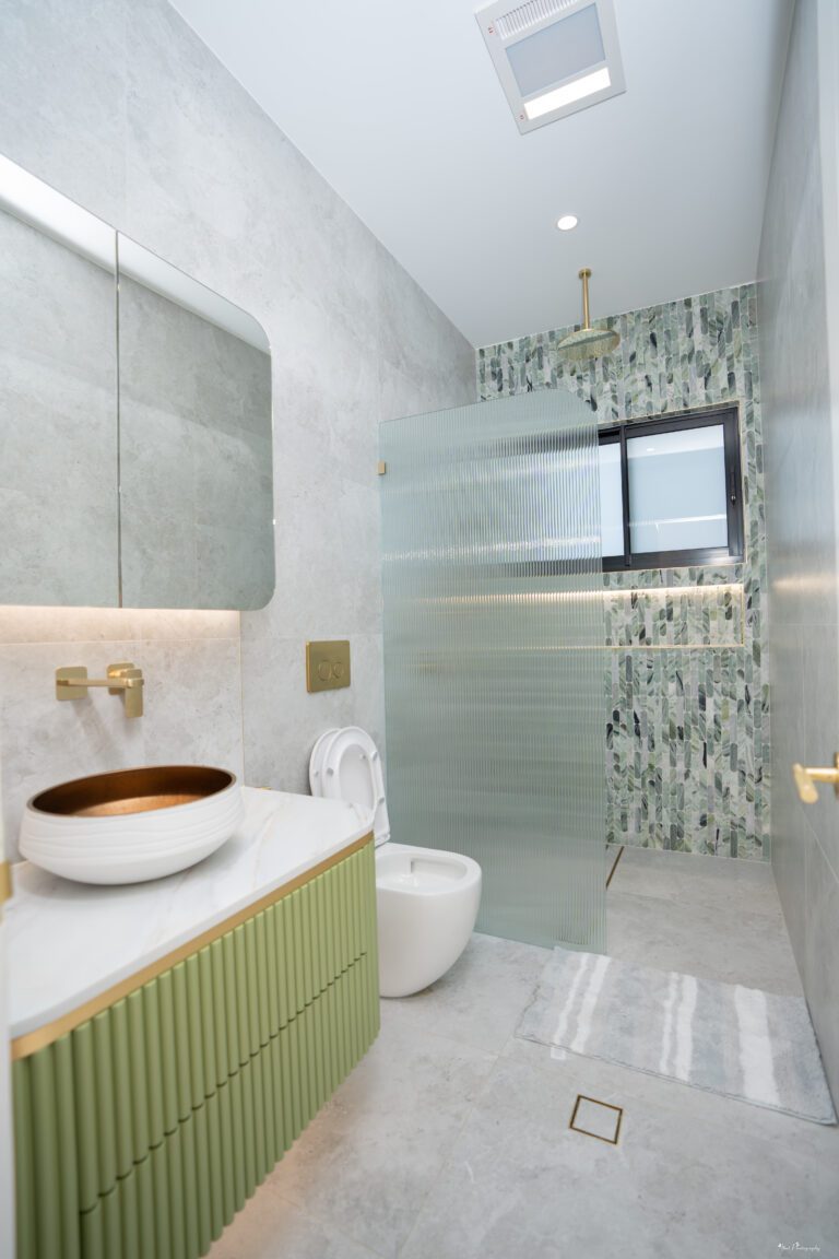 Hills Wide Kitchens - Modern Bathroom